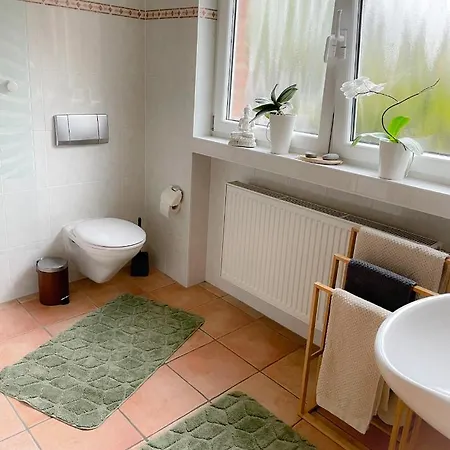 Modernes Appartement Im Gruenen - Stilvoll Und Komfortabel Cologne Exterior photo