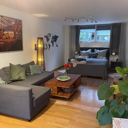 Modernes Appartement Im Gruenen - Stilvoll Und Komfortabel Cologne Exterior photo
